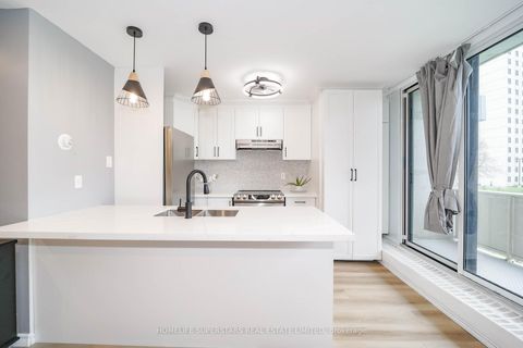 Photo 14 at 110 - 5 San Romano Way, Black Creek, Toronto