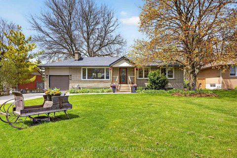 Photo 1 at 22 Rice Drive, Schomberg, King