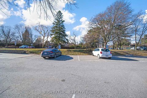 Photo 8 at 12 Lace Fernway Way W, Don Valley Village, Toronto