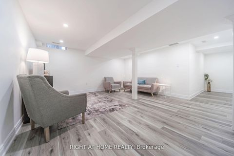Photo 13 at 12 Lace Fernway Way W, Don Valley Village, Toronto