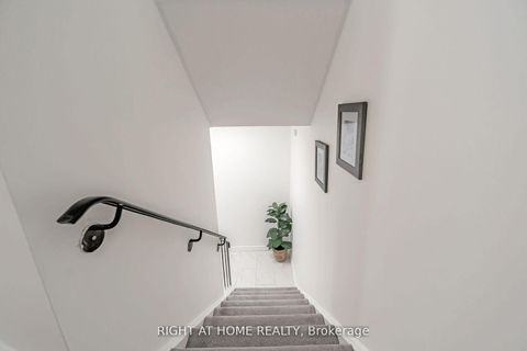 Photo 27 at 12 Lace Fernway Way W, Don Valley Village, Toronto
