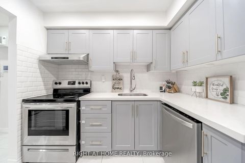 Photo 33 at 12 Lace Fernway Way W, Don Valley Village, Toronto