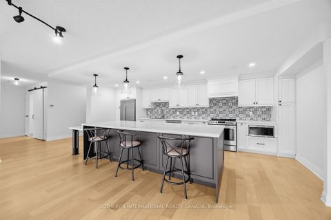 Photo 12 at 410 - 260 Heath Street W, Forest Hill South, Toronto