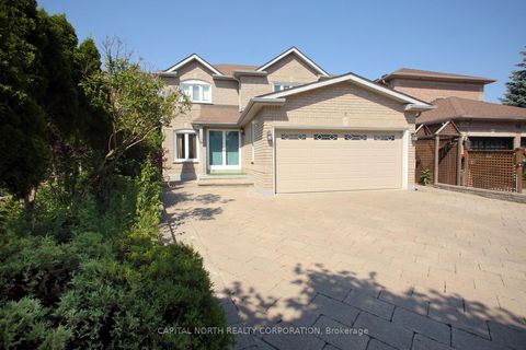 Photo 1 at 6 Wildhaven Crescent, Maple, Vaughan