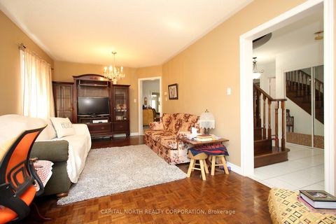 Photo 4 at 6 Wildhaven Crescent, Maple, Vaughan