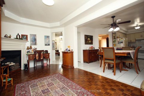 Photo 8 at 6 Wildhaven Crescent, Maple, Vaughan