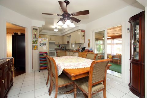 Photo 10 at 6 Wildhaven Crescent, Maple, Vaughan
