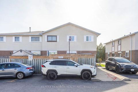 Photo 33 at 12 San Vito Way, Jane Heights, Toronto