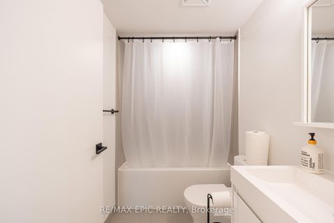 Photo 7 at 302 - 2 Augusta Avenue, Waterfront Communities C1, Toronto
