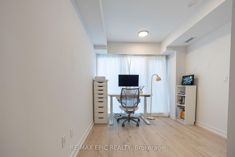 Photo 15 at 302 - 2 Augusta Avenue, Waterfront Communities C1, Toronto