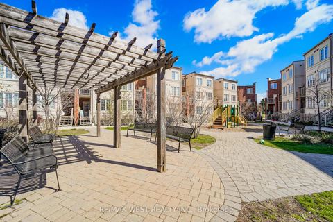 Photo 7 at 49 - 11 Island Road, Rouge E10, Toronto