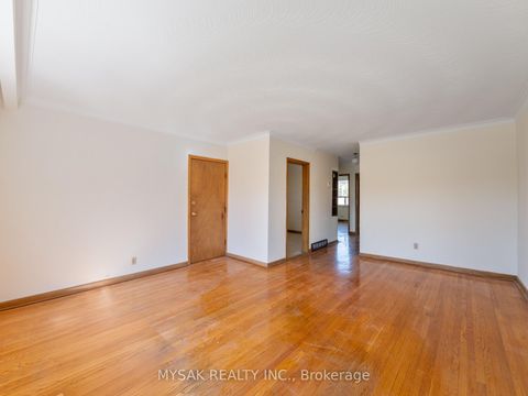Photo 4 at 150 Park Street, Cliffside, Toronto