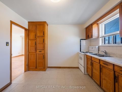 Photo 8 at 150 Park Street, Cliffside, Toronto