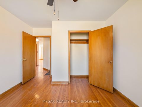 Photo 11 at 150 Park Street, Cliffside, Toronto