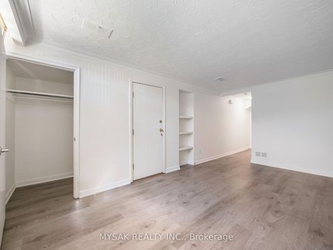 Photo 15 at 150 Park Street, Cliffside, Toronto