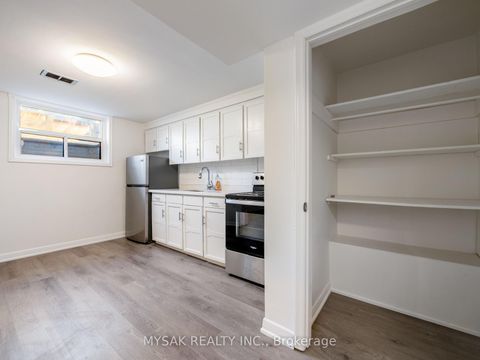 Photo 18 at 150 Park Street, Cliffside, Toronto