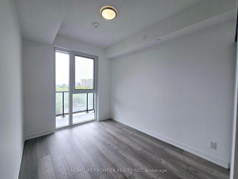 Photo 3 at 822 - 285 Dufferin Street, South Parkdale, Toronto