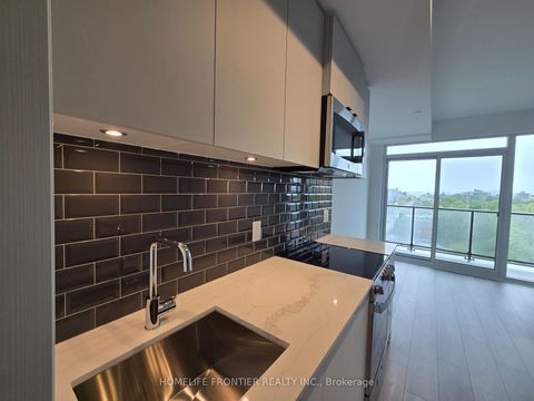 Photo 5 at 822 - 285 Dufferin Street, South Parkdale, Toronto