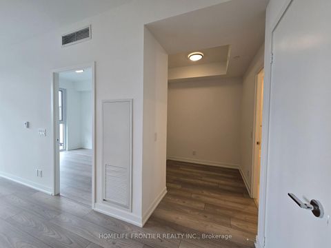 Photo 12 at 822 - 285 Dufferin Street, South Parkdale, Toronto