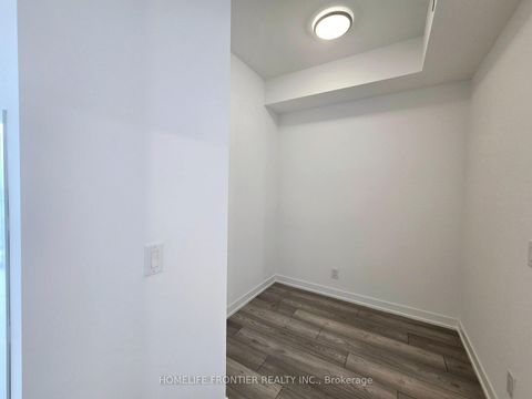 Photo 13 at 822 - 285 Dufferin Street, South Parkdale, Toronto