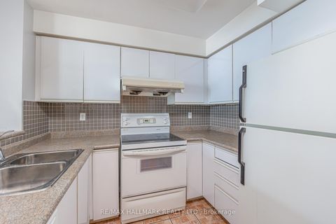 Photo 13 at 506 - 942 Yonge Street, Annex, Toronto