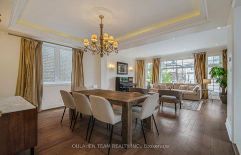 Photo 4 at 133 Spring Garden Avenue, Willowdale East, Toronto