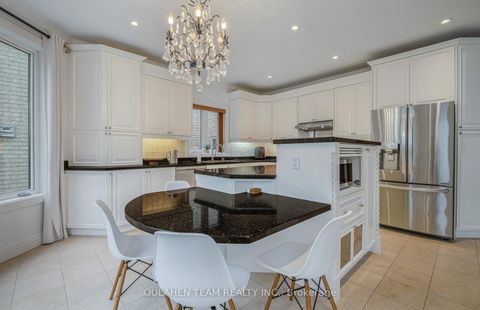 Photo 11 at 133 Spring Garden Avenue, Willowdale East, Toronto