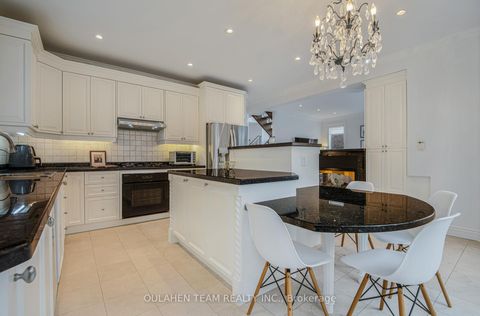 Photo 12 at 133 Spring Garden Avenue, Willowdale East, Toronto