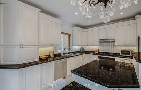 Photo 13 at 133 Spring Garden Avenue, Willowdale East, Toronto
