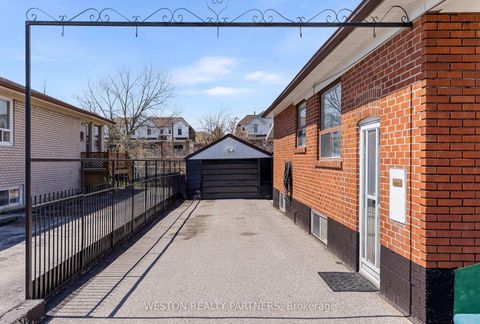 Photo 2 at 102 Cleta Drive, Kennedy Park, Toronto