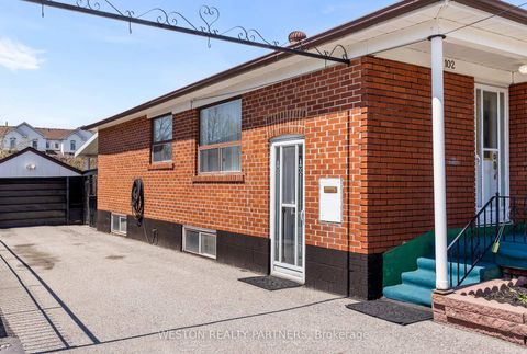 Photo 3 at 102 Cleta Drive, Kennedy Park, Toronto