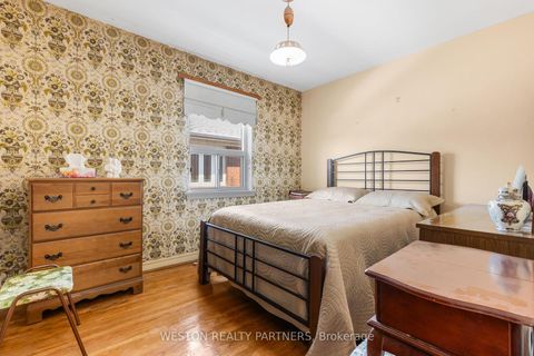 Photo 14 at 102 Cleta Drive, Kennedy Park, Toronto