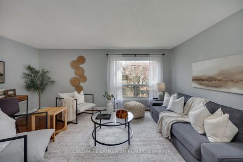 Photo 13 at 72 Parklane Circle, Bowmanville, Clarington