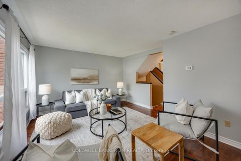 Photo 17 at 72 Parklane Circle, Bowmanville, Clarington