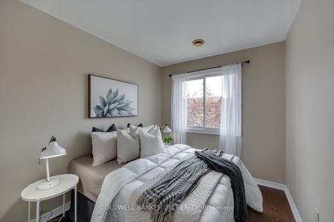 Photo 22 at 72 Parklane Circle, Bowmanville, Clarington