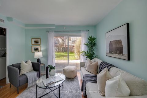 Photo 30 at 72 Parklane Circle, Bowmanville, Clarington
