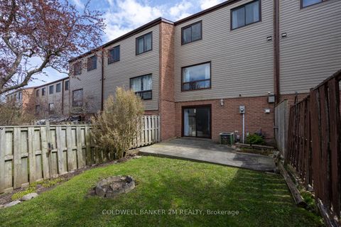 Photo 32 at 72 Parklane Circle, Bowmanville, Clarington