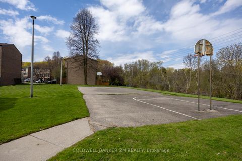 Photo 36 at 72 Parklane Circle, Bowmanville, Clarington