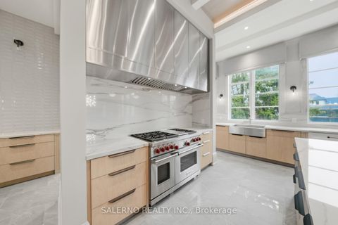 Photo 10 at 236 Banner Lane, King City, King