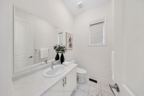 Photo 2 at 2215 Beckman Crescent, Kedron, Oshawa