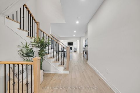 Photo 4 at 2215 Beckman Crescent, Kedron, Oshawa