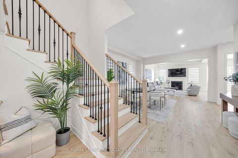 Photo 5 at 2215 Beckman Crescent, Kedron, Oshawa