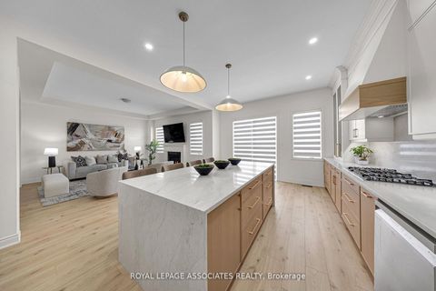 Photo 17 at 2215 Beckman Crescent, Kedron, Oshawa