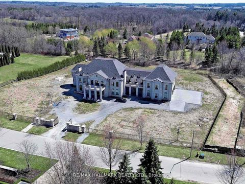 Photo 1 at 15 Eden Vale Drive, Rural King, King