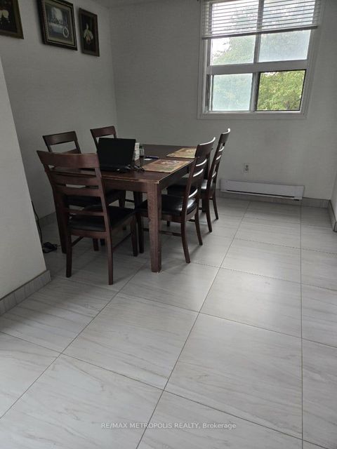Photo 2 at 202 - 1445 Wilson Avenue, CFB, Toronto