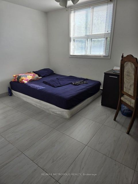Photo 3 at 202 - 1445 Wilson Avenue, CFB, Toronto