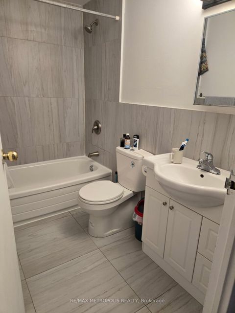 Photo 5 at 202 - 1445 Wilson Avenue, CFB, Toronto