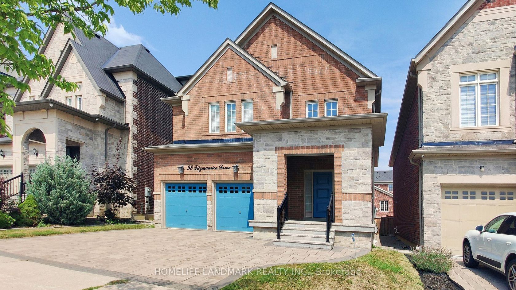 98 Fitzmaurice Drive, Patterson, Vaughan photo number 2