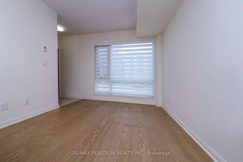 Photo 4 at 206 - 639 Lawrence Avenue W, Lawrence, Toronto