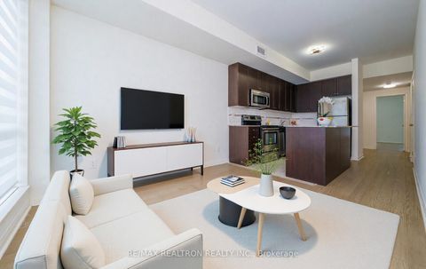 Photo 5 at 206 - 639 Lawrence Avenue W, Lawrence, Toronto